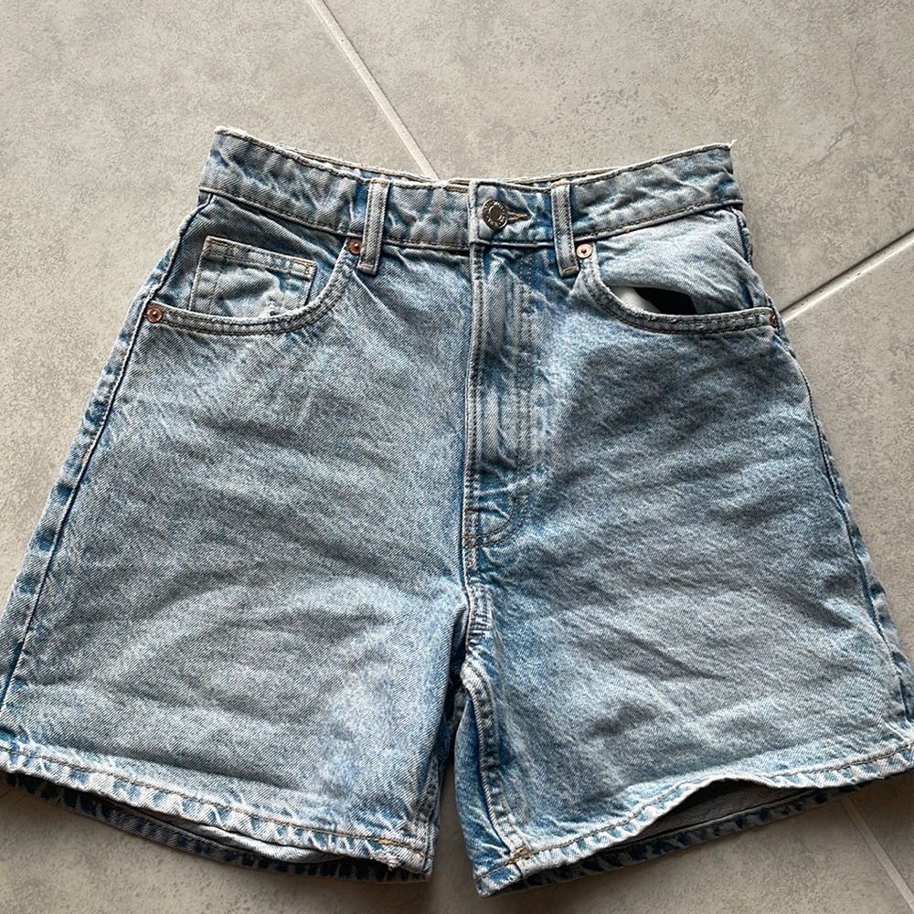 Zara Mom fit shorts